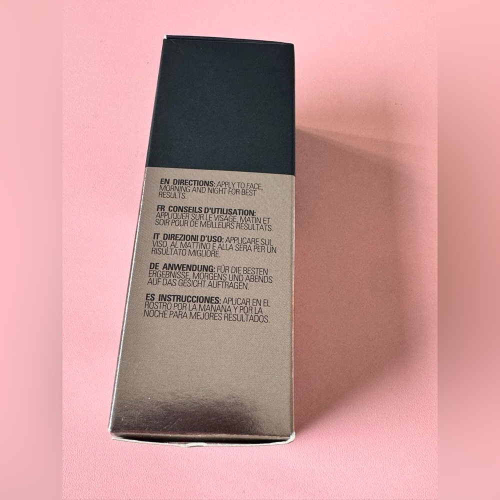 Revolution Niacinamide 15% Blemish & Pore Refining Vegan & Cruelty Free - Picture 4 of 6